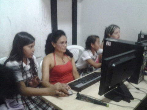 En la Marceliana, la comunidad aprende usando las TIC